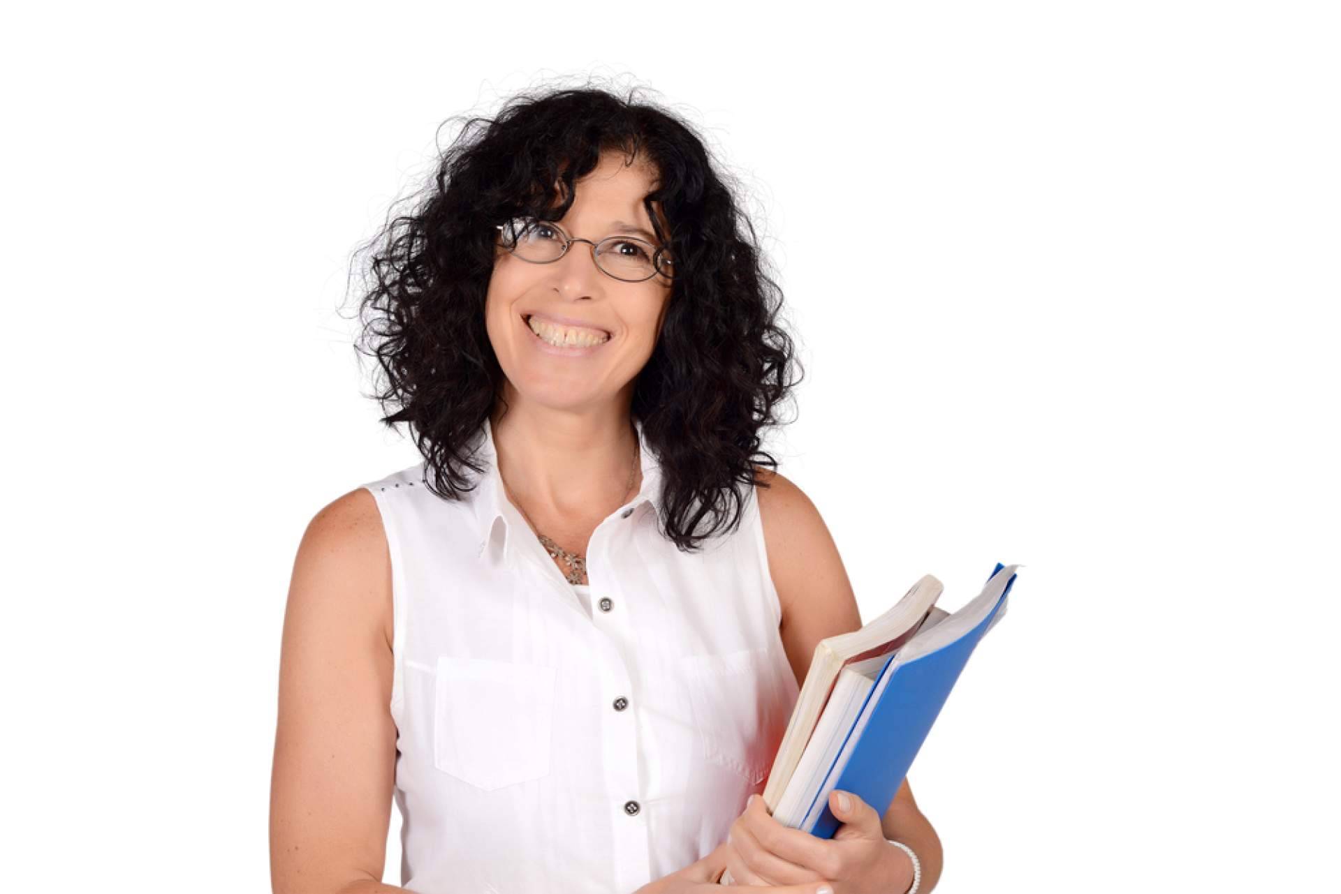 Líder System lanza nuevos cursos para sectores clave; restauración, renovables, logística y servicios