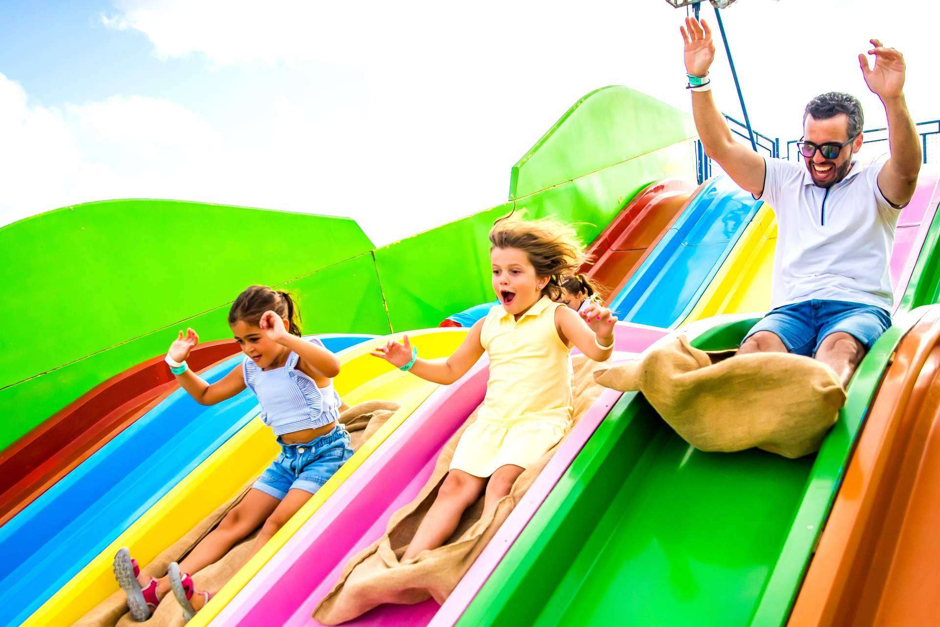 Pola Park amplía su oferta familiar con 30 atracciones, espectáculos en vivo y entradas desde 9,99 €