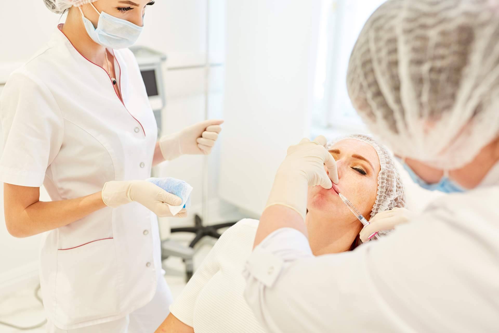 Beauty&Beauty marca tendencia en la cirugía estética asequible en Andalucía con clínicas en Málaga, Granada y Tenerife