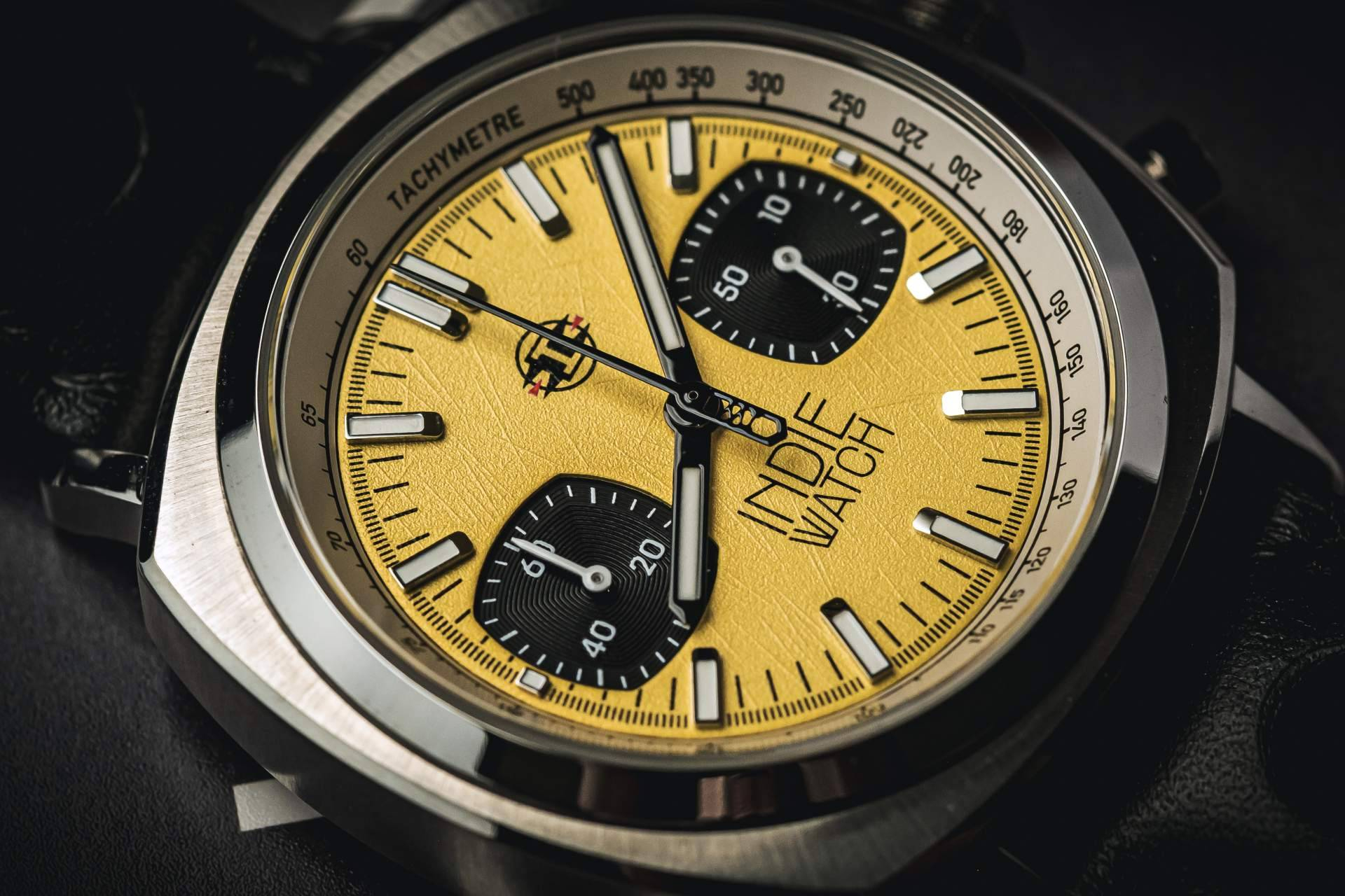 El tiempo se viste de diseño español; Indie Watch lanza su Black Friday más exclusivo